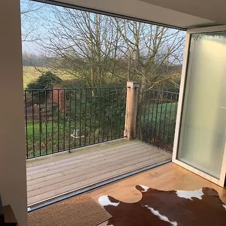 Albion Barn “sunset View” Bristol